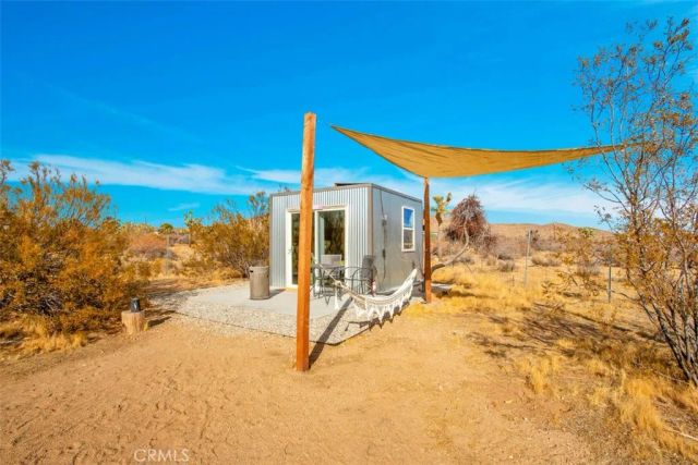 59427 La Crescenta Drive, Yucca Valley, CA 92284