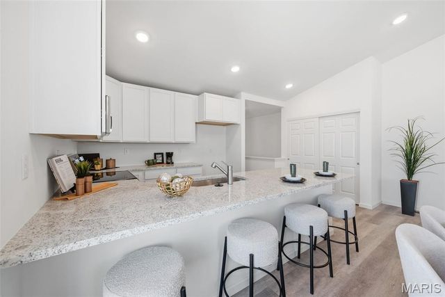 1712 Dyess Street, St Charles, MO 63301