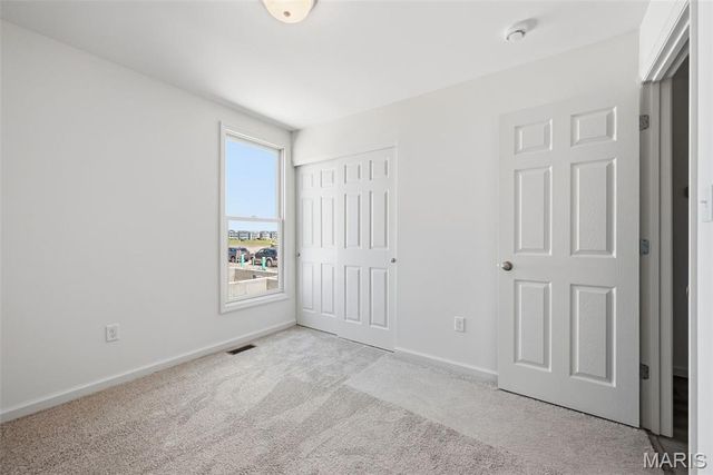 1712 Dyess Street, St Charles, MO 63301