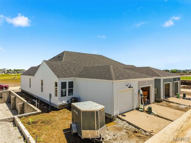 1712 Dyess Street, St Charles, MO 63301