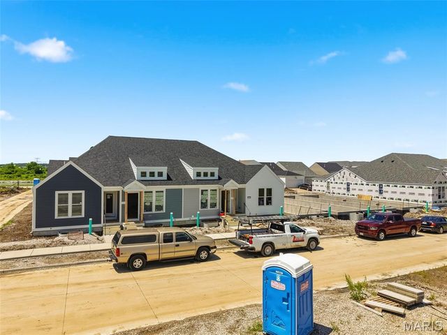 1712 Dyess Street, St Charles, MO 63301