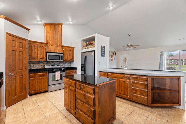451 N Bailey Lane, Vinita, OK 74301