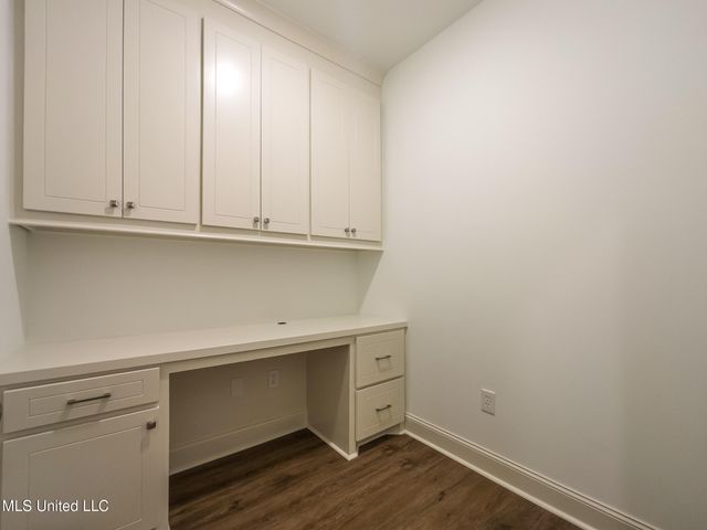 947 Riverside Lane, Pearl, MS 39208