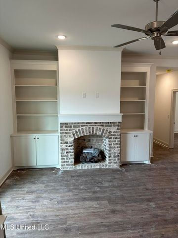 947 Riverside Lane, Pearl, MS 39208