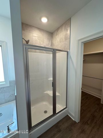 947 Riverside Lane, Pearl, MS 39208