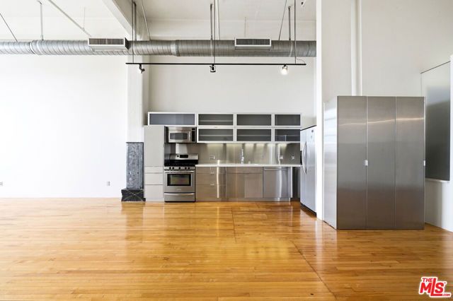 1850 Industrial Street 605, Los Angeles, CA 90021