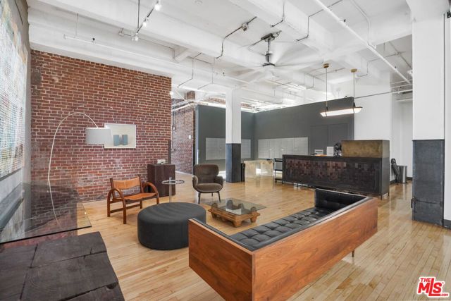 1850 Industrial Street 605, Los Angeles, CA 90021