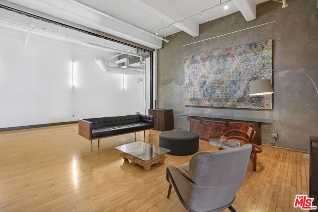 1850 Industrial Street 605, Los Angeles, CA 90021