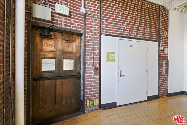 1850 Industrial Street 605, Los Angeles, CA 90021