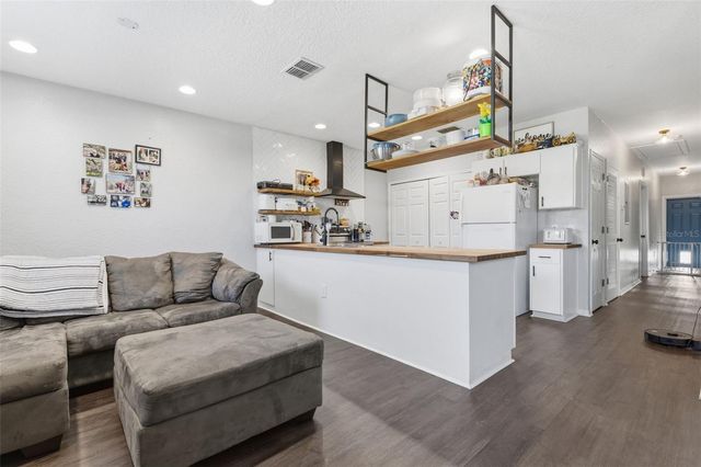 5940 & 5934 MEADOWLANE STREET, New Port Richey, FL 34652