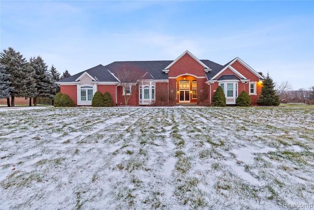 72824 Solanus Drive, Bruce, MI 48065