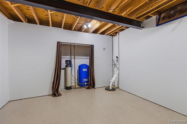 72824 Solanus Drive, Bruce, MI 48065