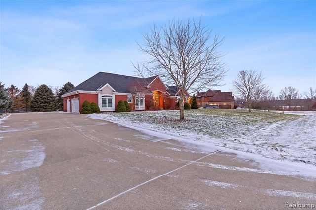 72824 Solanus Drive, Bruce, MI 48065