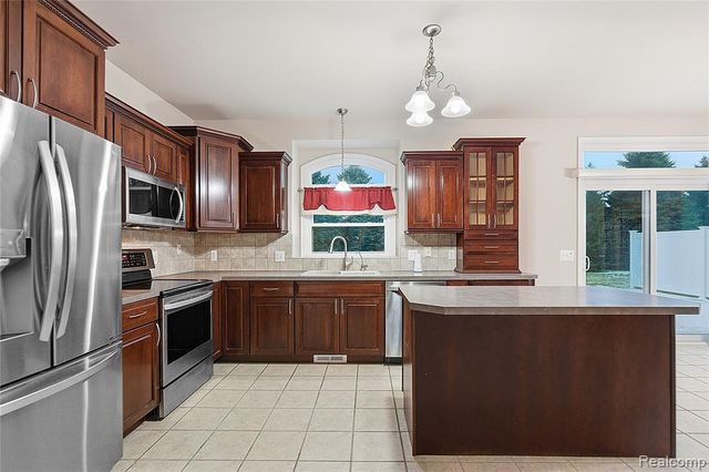 72824 Solanus Drive, Bruce, MI 48065