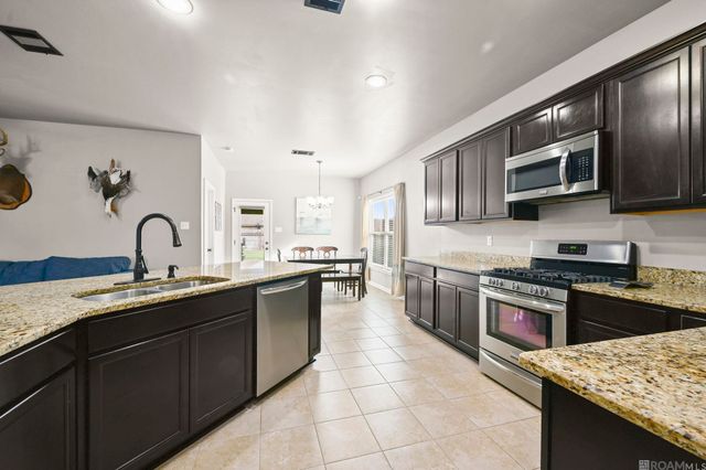 42426 Tigers Eye Stone Ave, Prairieville, LA 70769