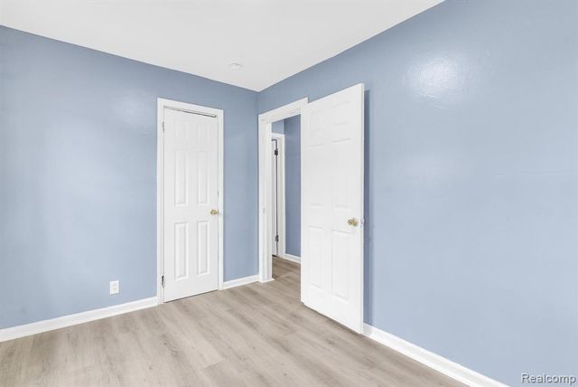 7819 Longacre Street, Detroit, MI 48228