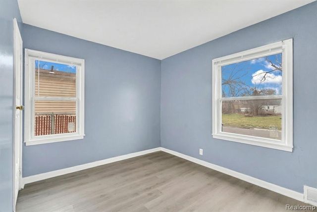 7819 Longacre Street, Detroit, MI 48228