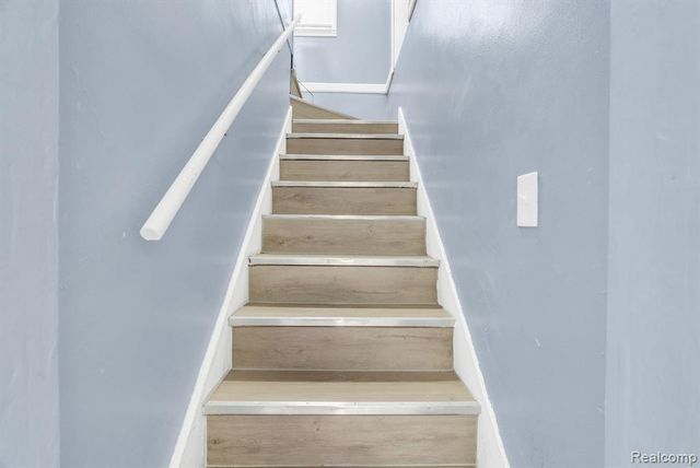 7819 Longacre Street, Detroit, MI 48228