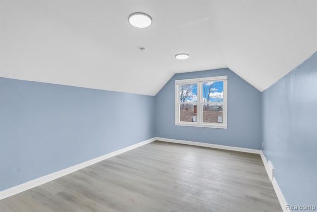 7819 Longacre Street, Detroit, MI 48228