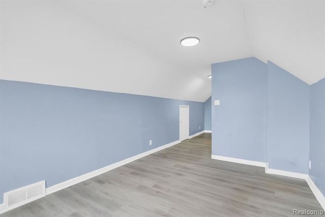 7819 Longacre Street, Detroit, MI 48228