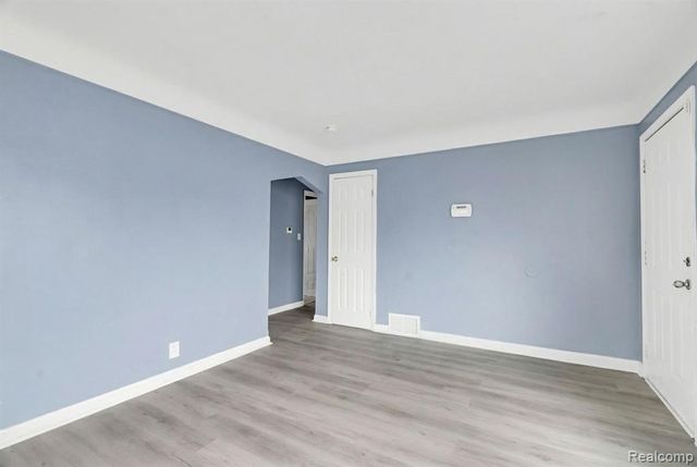 7819 Longacre Street, Detroit, MI 48228