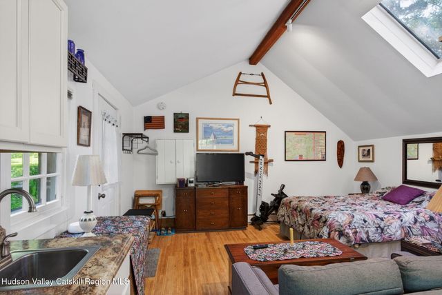18 Playhouse Lane, Woodstock, NY 12498