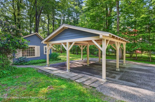 18 Playhouse Lane, Woodstock, NY 12498