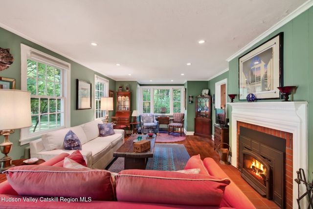 18 Playhouse Lane, Woodstock, NY 12498