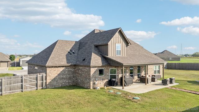 4424 E 130th Street N, Skiatook, OK 74070