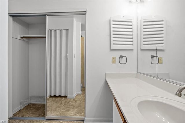 309 Wimbledon CHSE, Chesapeake, VA 23320