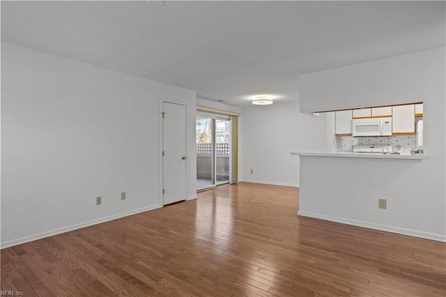 309 Wimbledon CHSE, Chesapeake, VA 23320