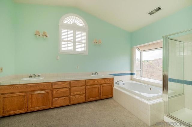 620 Singing Vista Ct, El Cajon, CA 92019