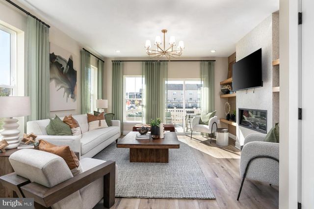 22885 TAWNY PINE SQR, Ashburn, VA 20148