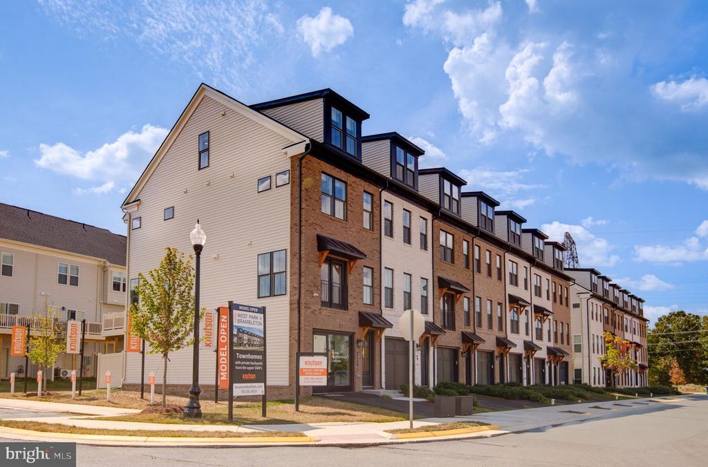 22885 TAWNY PINE SQR, Ashburn, VA 20148