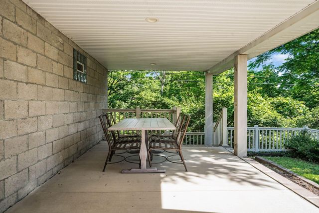 2622 Elliott Avenue, Columbus, OH 43204