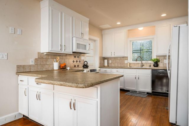 2622 Elliott Avenue, Columbus, OH 43204