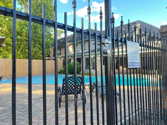 2230 S Piney Point Road 219, Houston, TX 77063