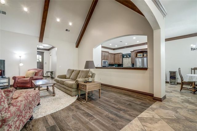 3541 Old Georgetowne Road, Edmond, OK 73013