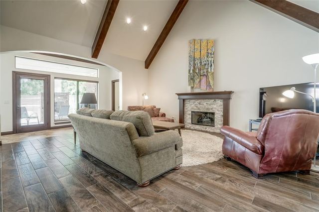 3541 Old Georgetowne Road, Edmond, OK 73013