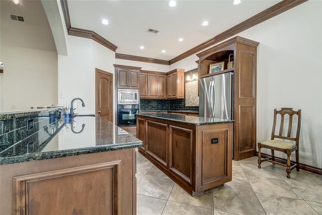 3541 Old Georgetowne Road, Edmond, OK 73013