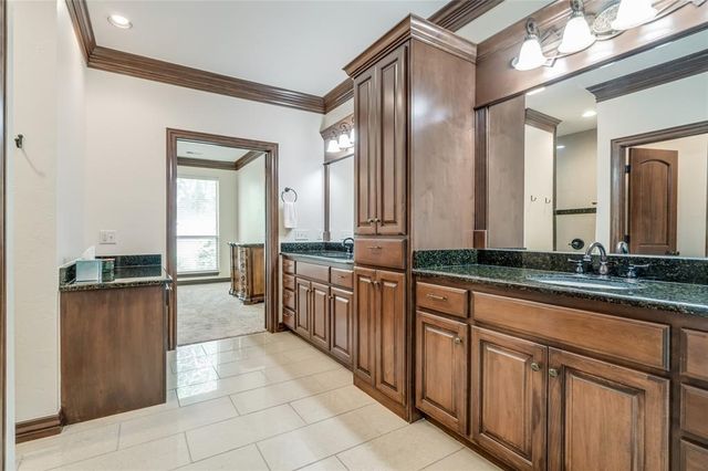 3541 Old Georgetowne Road, Edmond, OK 73013