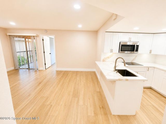 1624 Sunny Brook Lane NE C203, Palm Bay, FL 32905