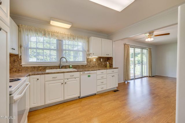 812 Kendrick Creek Road, Kingsport, TN 37663