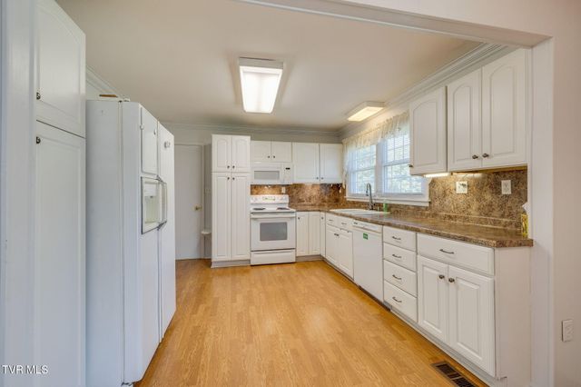 812 Kendrick Creek Road, Kingsport, TN 37663