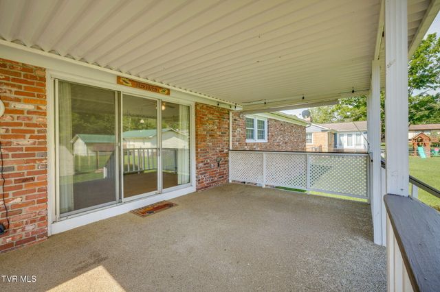 812 Kendrick Creek Road, Kingsport, TN 37663