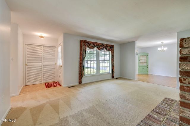 812 Kendrick Creek Road, Kingsport, TN 37663