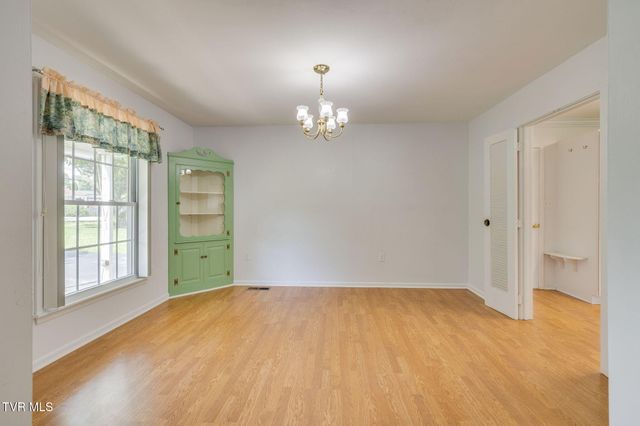 812 Kendrick Creek Road, Kingsport, TN 37663