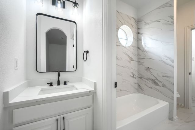 12809 Day Break Trail, Burleson, TX 76028