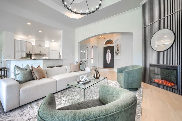 12809 Day Break Trail, Burleson, TX 76028