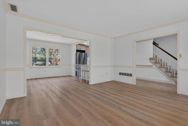 2348 HENBIRD LN, Lancaster, PA 17601